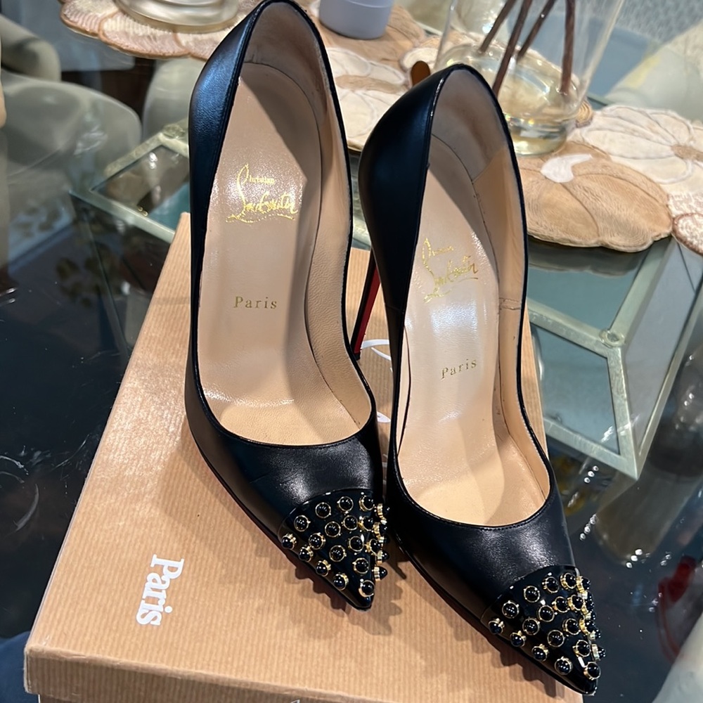 Christian Louboutin‘s - Picture 5 of 5